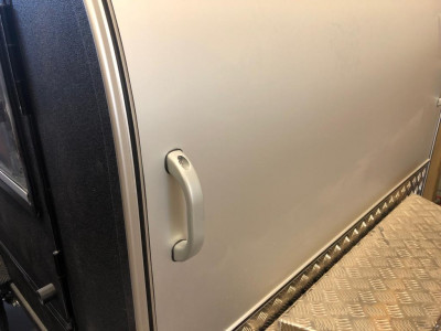 Grab handles