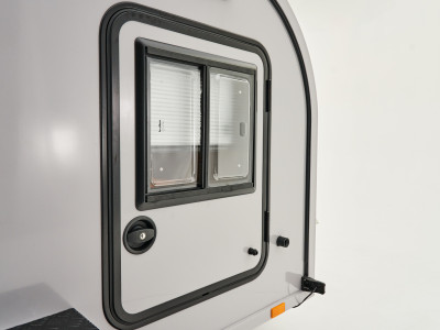 2 side doors