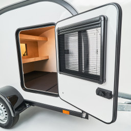 2 side doors
