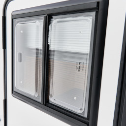 2 side windows