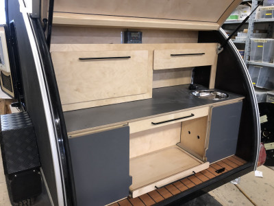 Pull-out for a coolbox